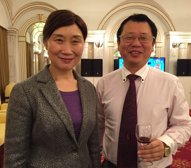 湖南省政协主席李微微主席与泓泰集团执行董事李宗豹